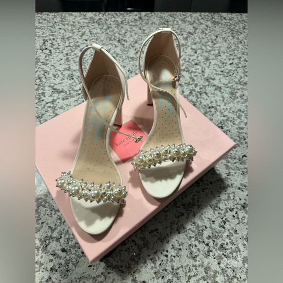 Kate Spade ♠️ Rosa Pearl leather Heels. - Picture 9 of 17